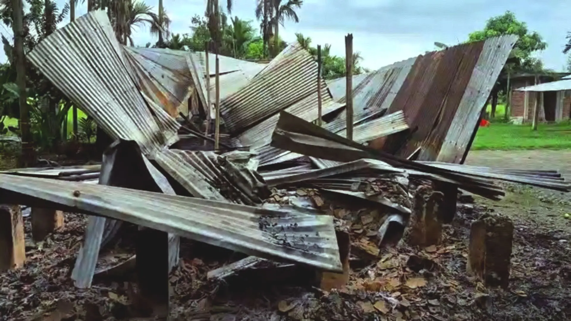 উৰিয়ামঘাটত দুস্কৃতিকাৰীয়ে পুলি উভালি পেলোৱাৰ লগে লগে অসম–নগালেণ্ড সীমান্তত সতেজ উত্তেজনা